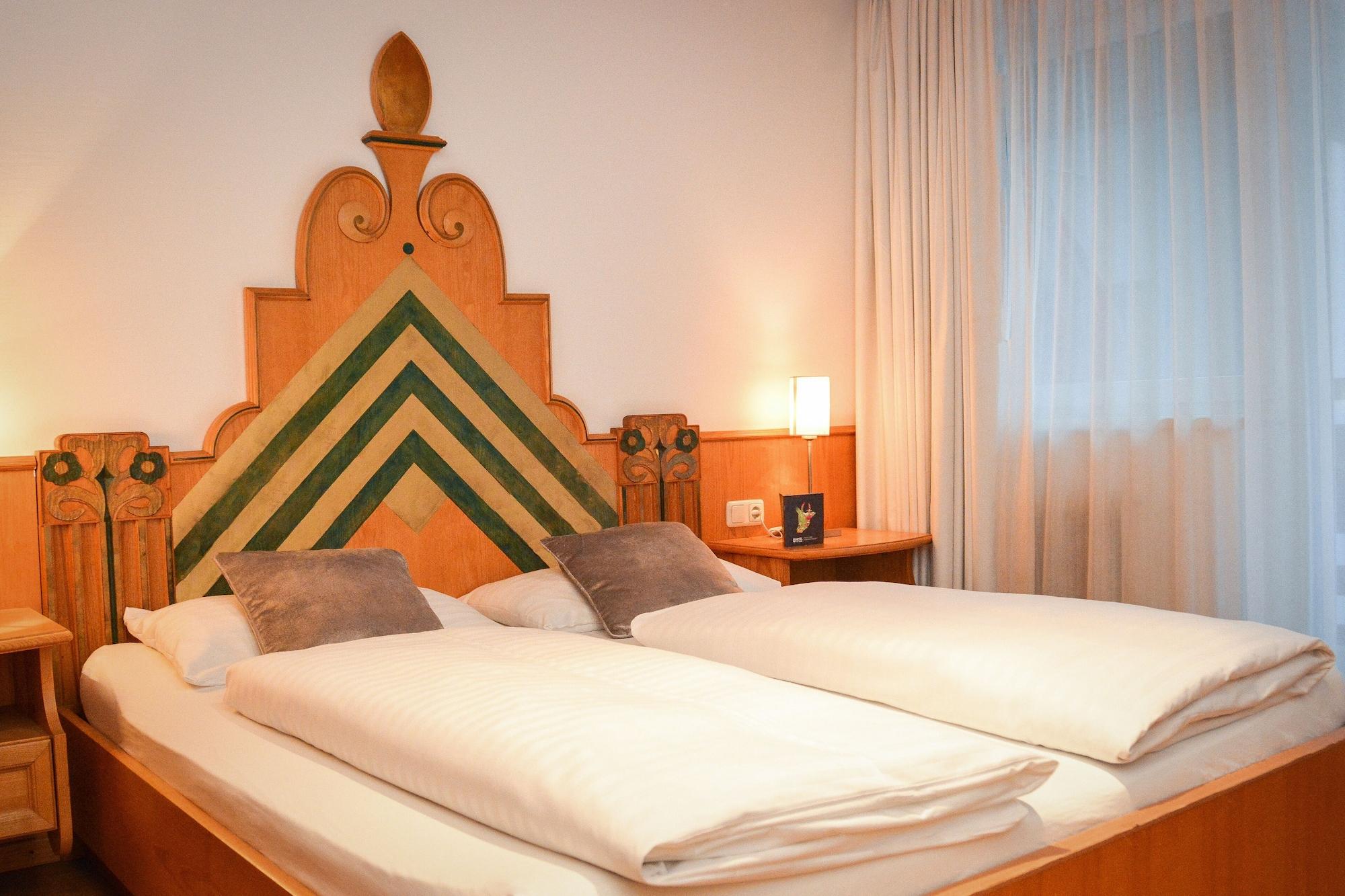 Q! Hotel Maria Theresia Kitzbuhel Ngoại thất bức ảnh
