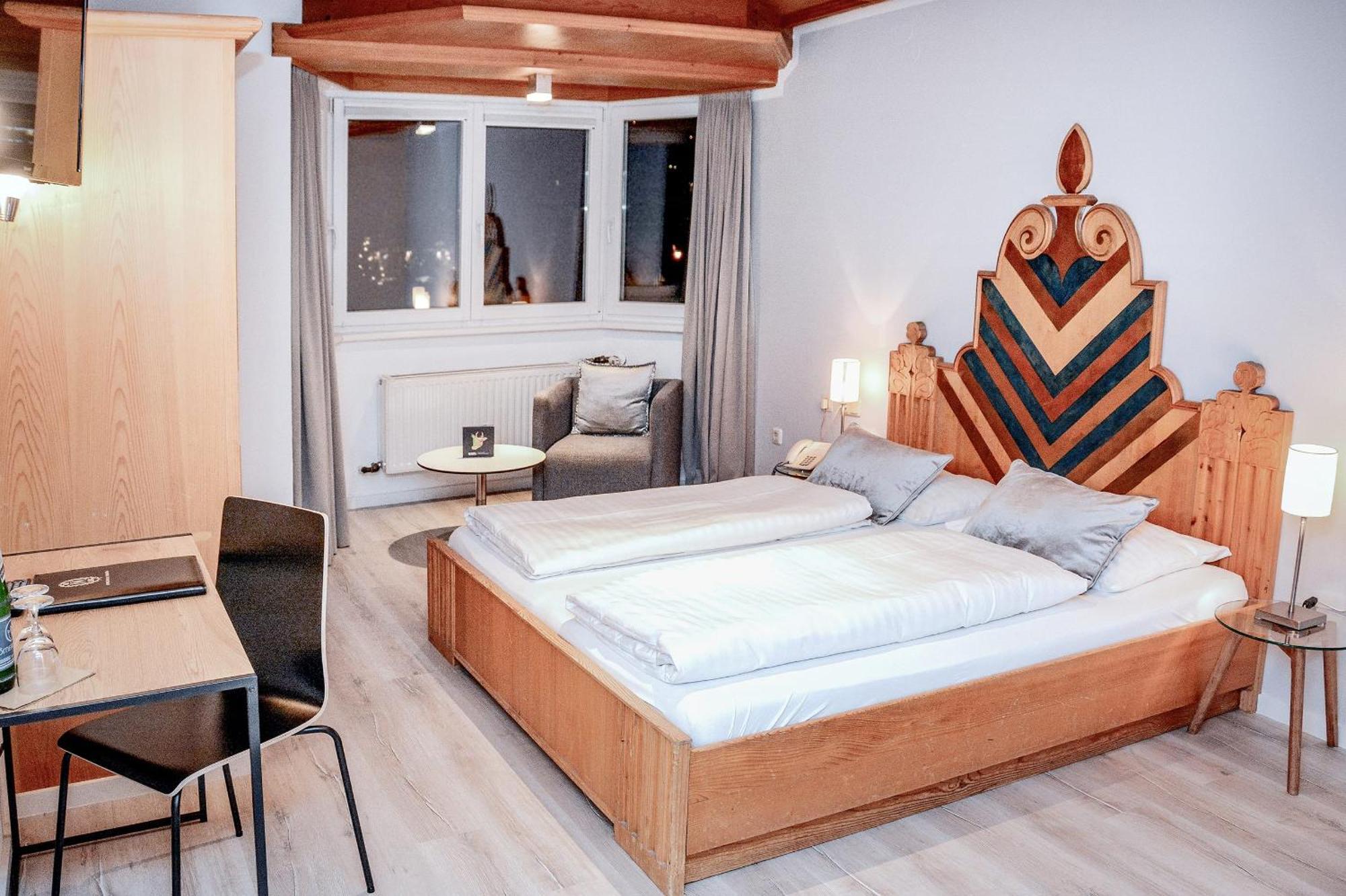 Q! Hotel Maria Theresia Kitzbuhel Phòng bức ảnh