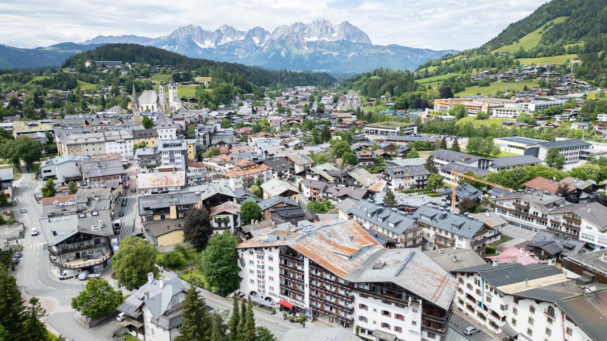 Q! Hotel Maria Theresia Kitzbuhel Ngoại thất bức ảnh